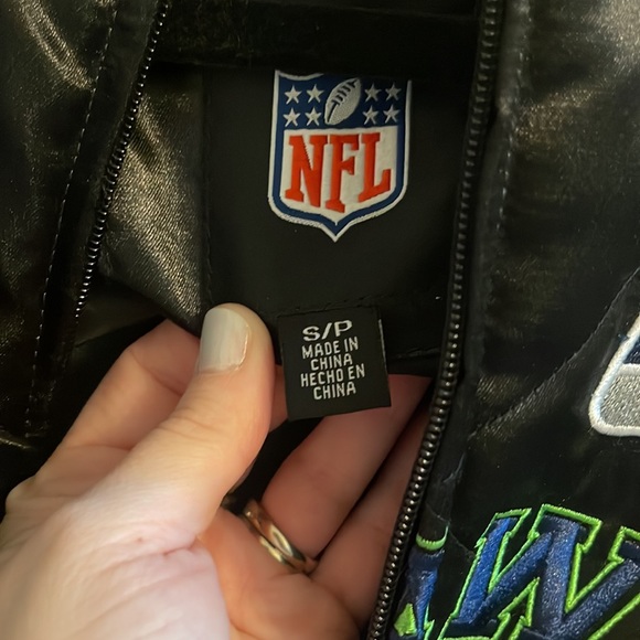 DONATED Womens Seahawks quilted vest. - Picture 4 of 5